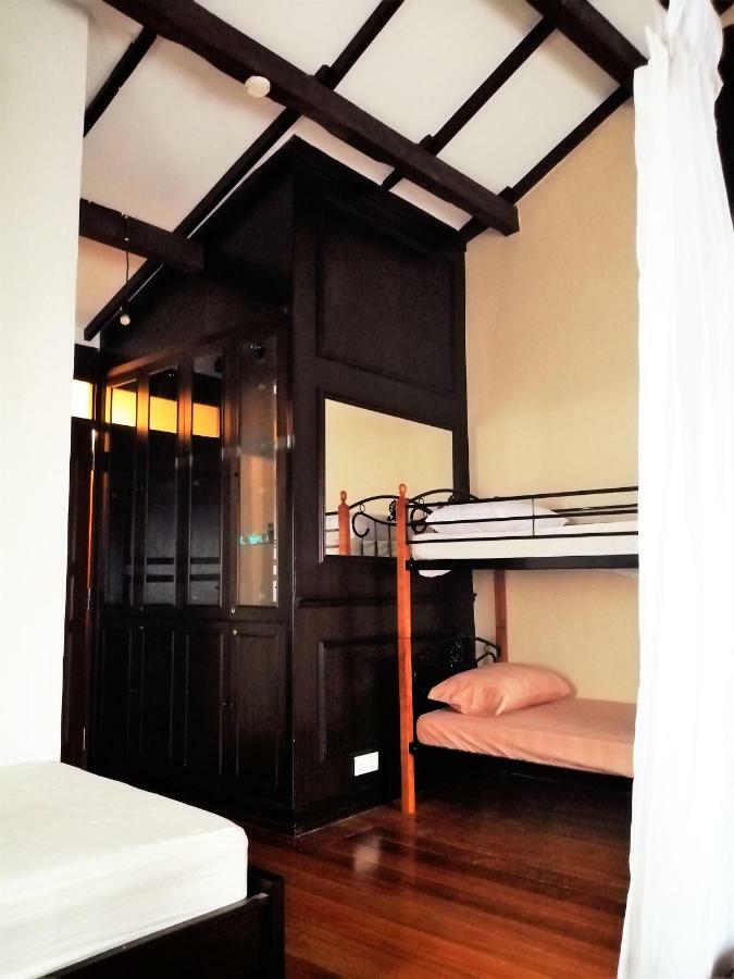 Great Shanghai Guesthouse จอร์จทาวน์ ภายนอก รูปภาพ